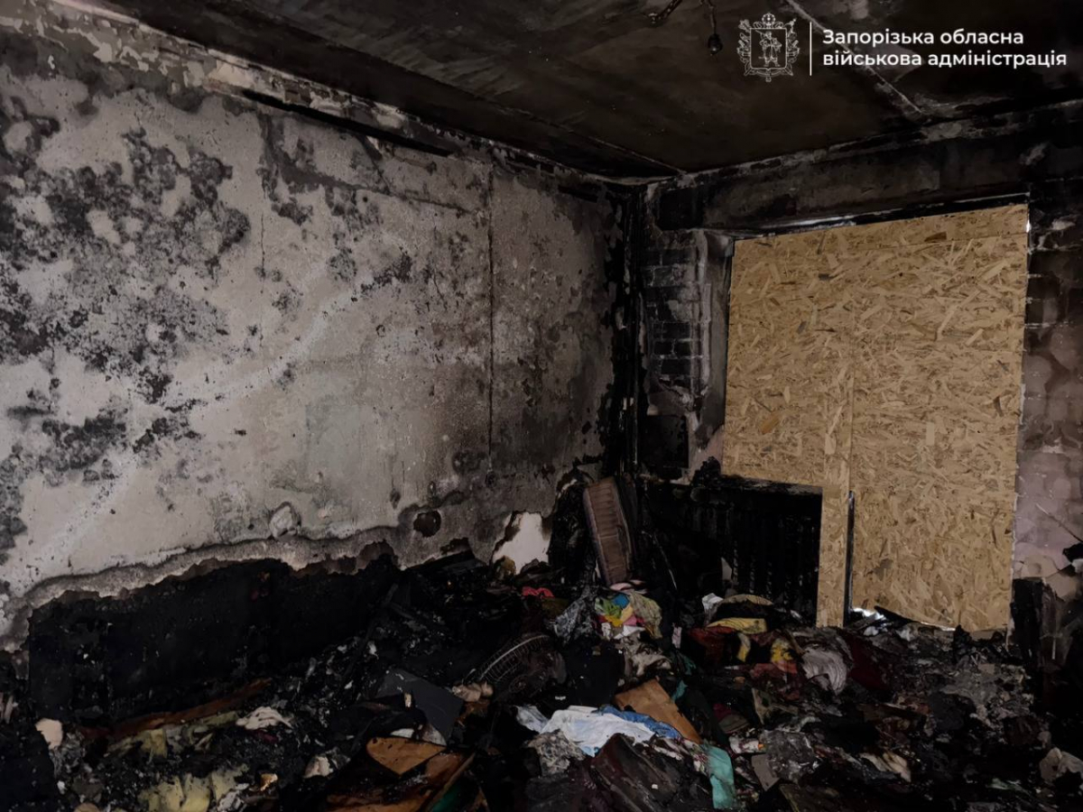 Поранення, руйнування, пожежі: вночі Запоріжжя зазнало масованої атаки ворожих дронів - що відомо про наслідки