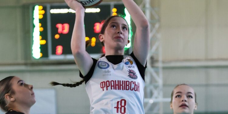 Жіноча Вища ліга: Франківськ-КНУВС розгромив другу команду ІнтерХіма – Федерація баскетболу України
