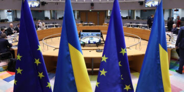 90 мільярдів доларів від Євросоюзу для України. А що Трамп і пУтін?