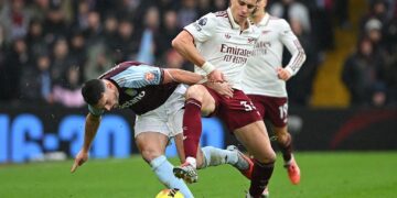 «Арсенал» в компенсированное время проиграл «Астон Вилле», потерпев первое поражение за 3 месяца