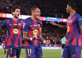 «Барселона» обыграла «Осасуну» в матче 16 тура Ла Лиги и оторвалась от «Реала»