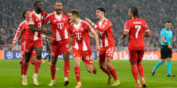 «Бавария» одержала волевую победу над «Спортингом» и пробилась в плей-офф ЛЧ