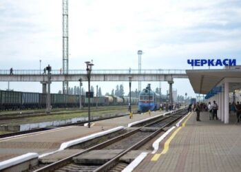 Чрекасці просять облаштувати міст через залізницю для людей з інвалідністю — Новости Черкасс