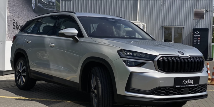 Два нових Skoda Kodiaq полтавські депутати передали суддям