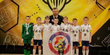Юні футболісти «Дніпро-80» вдруге перемогли на Всеукраїнському турнірі RUH KSDS CUP 2025 — Новости Черкасс