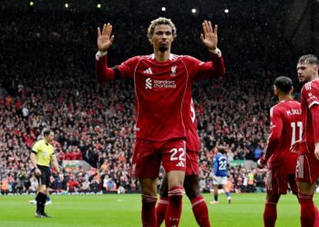 «Ливерпуль» выиграл у «Брайтона» благодаря дублю Экитике