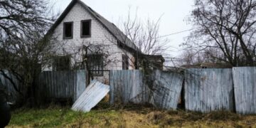 Пошкоджено будинки та лінію електропередач: у ОВА уточнили наслідки ворожої атаки на Черкащині (ФОТО)