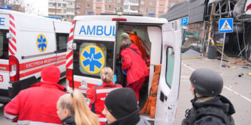 Росіяни вдарили дроном по АТБ в Запоріжжі 14 грудня, фото, відео – відомо про шість поранених, серед них дитина | Новости Запорожья