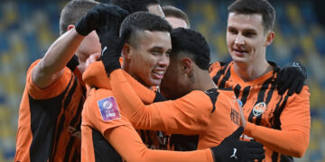 «Шахтар» з великим рахунком переграв «Епіцентр» і збільшив свою гольову серію вдома