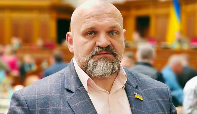 Скандальні вибори, неоднозначні рішення у парламенті та статки: аналіз роботи нардепа з Івано-Франківщини Василя Вірастюка