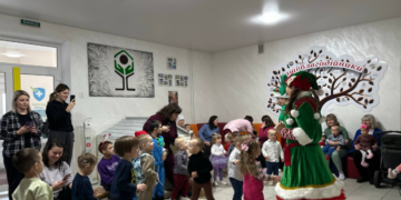 Святий Миколай завітав до Рівненського будинку дитини разом із командою ДУБОК