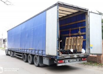 Техніка для міських служби,  ноутбуки для шкіл та  енергетичне обладнання: Ганновер передав Миколаєву чергову партію допомоги » Миколаївський Оглядач