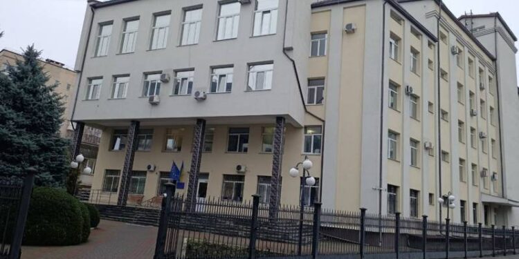 У Хмельницькій обласній податковій провели обшуки детективи НАБУ —Хмельнитчина