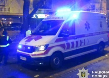 У Києві на Хрещатику спортсмен ММА побив перехожого до втрати свідомості