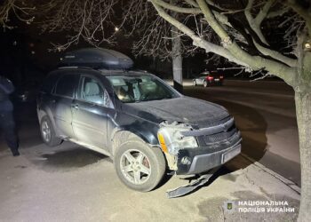 У Рівному водій напідпитку наїхав на пішоходів та втік