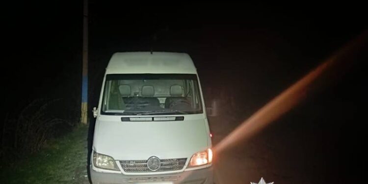 У Славуті житель Рівненщини наїхав на 63-річного місцевого жителя: його ушпиталили —Хмельнитчина