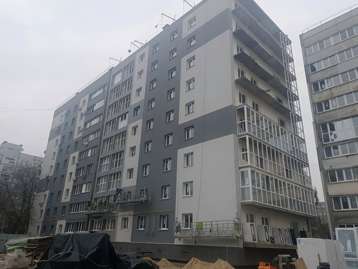 Оздоблюють квартири за брендбуком - будинок на вулиці Запорізькій готовий на 85% (фото)