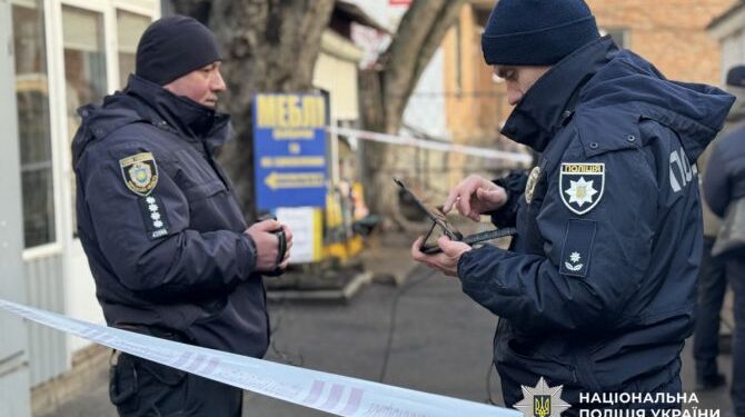 Ударив ножем у шию: затримали вбивцю 72-річного охоронця ринку — Новости Черкасс