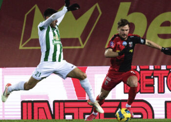 «Верес» та «Карпати» не визначили сильнішого і продовжили свої серії без поразок