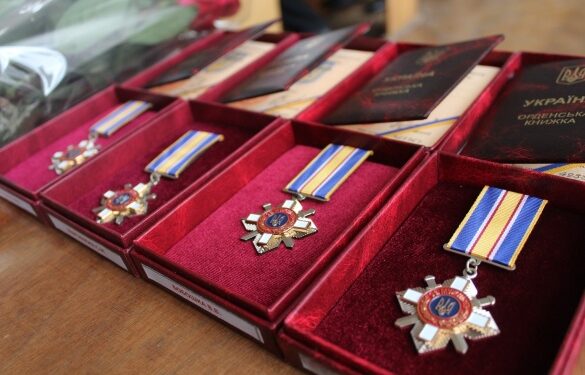 Захисників із Уманщини посмертно відзначили державними нагородами