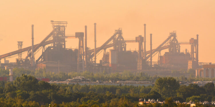 Польща в листопаді скоротила виробництво сталі на 25% р./р. – ЭКОНОМИКА