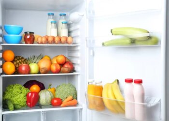 Як не зіпсувати продукти під час раптового зникнення світла – ЭКОНОМИКА