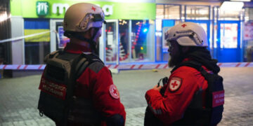 7 січня ввечері ворог атакував Запоріжжя – пошкоджений торгівельний центр, супермаркет АТБ | Новости Запорожья