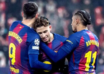 «Барселона» вырвала победу у «Славии» в матче с 6 голами