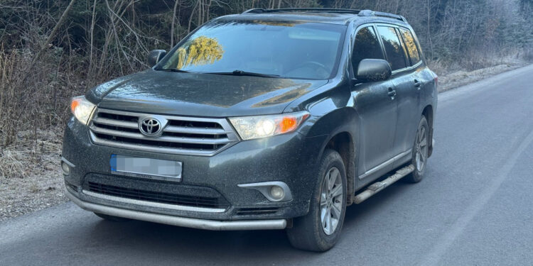 ДБР повідомило про підозру рівненському ТЦКшнику, який брав хабарі навіть автомобілями (ВІДЕО)