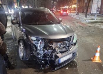 ДТП на перехресті в Черкасах: до лікарні госпіталізували жінку