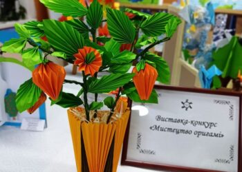 Юні митці показали свої вироби на виставці «Мистецтво оригамі» — Новости Черкасс