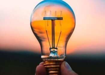 Київ і Бучанський район без світла: ДТЕК запровадив екстрені відключення