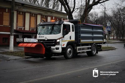 Комунальники Миколаєва працювали всю ніч: боролися з ожеледицею » Миколаївський Оглядач