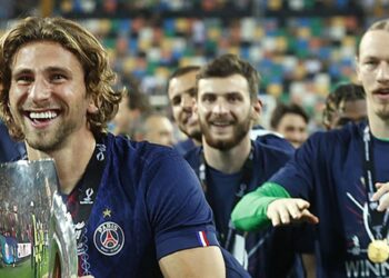 Министерство спорта Украины сделало заявление о работе Забарного и Сафонова в «ПСЖ»