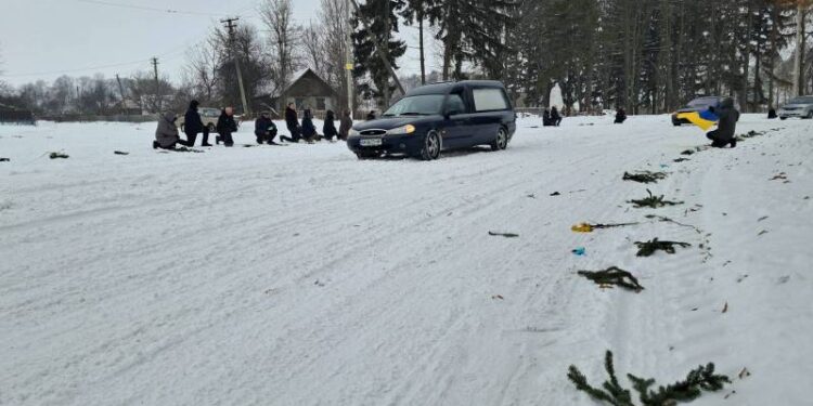 На Шепетівщині прощались із захисником Самаруком Сергієм Степановичем —Хмельнитчина