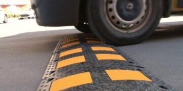 На вулицях Черкас з’являться нові обмежувальні засоби руху — Новости Черкасс