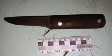 На Золотоніщині чоловік завдав ножового поранення знайомому під час застілля