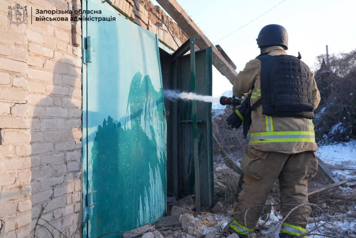 Екологи зафіксували наслідки обстрілу Запоріжжя — що виявили у Шевченківському районі (фото)