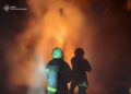 Після нічного обстрілу на Житомирщині рятувальники оперативно загасили пожежу | Журнал Житомира