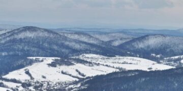 Прикордонники Львівщини розповіли, чому зараз не варто йти в гори