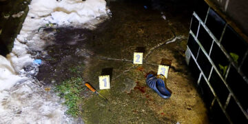 Розпивали разом алкоголь: мешканець Радивилова ледь не вбив ножем знайомого