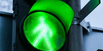 Світлофори з автономним живленням у Запоріжжі: скільки їх працює та скільки планують встановити | Новости Запорожья
