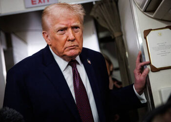 Трамп шантажує Макрона 200-відсотковими митами на вина за неприєднання до «Ради миру» – Экономика