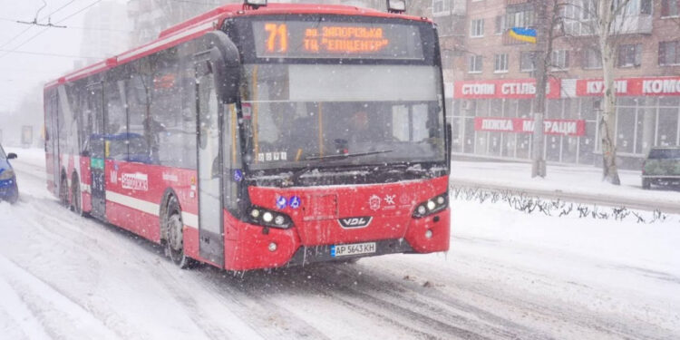 У Запоріжжі посилюють безпеку в громадському транспорті: встановлено 124 тривожні кнопки | Новости Запорожья