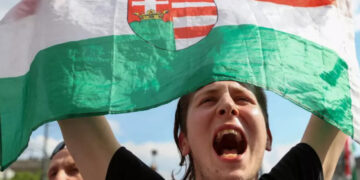 Угорщина: Партія Орбана відстає вже на 10% від опозиційної, більш проукраїнської, партії «Тиса»