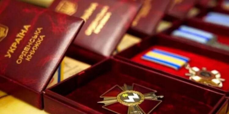 Запорізькі медики відзначені держнагородами за героїзм під час війни | Новости Запорожья