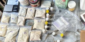 Заробляли мільйони щомісяця: в столиці викрили масштабні нарколабораторії