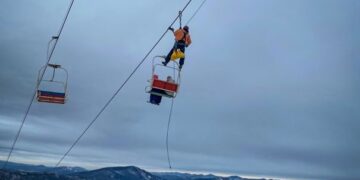 Зупинка підйомника на горі Захар Беркут: рятувальники евакуювали 78 людей