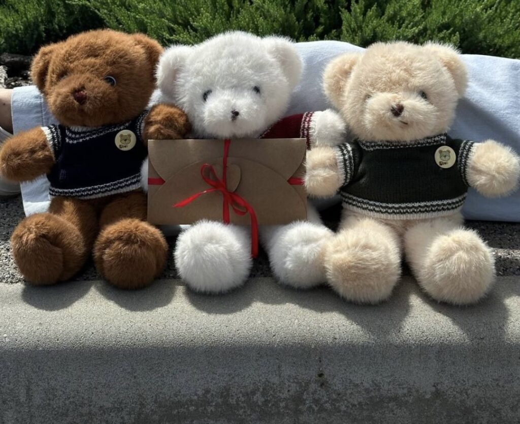 іграшки-ведмедики