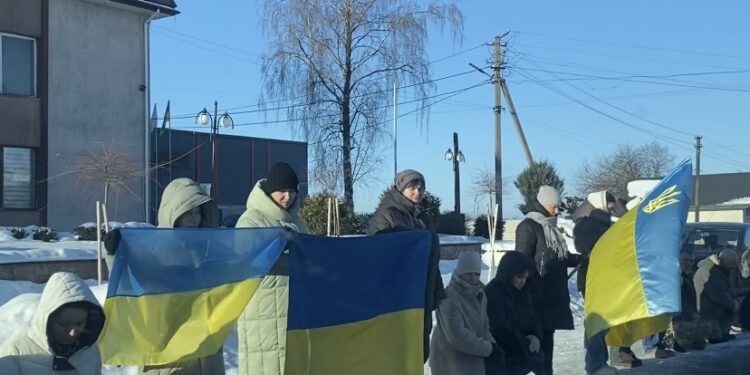 Дядьковицька громада провела в останню земну дорогу Захисника Олександра Гребіка